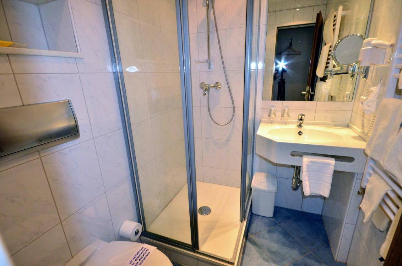 Hotel-Restaurant Zur Mainlust Maintal Zewnętrze zdjęcie