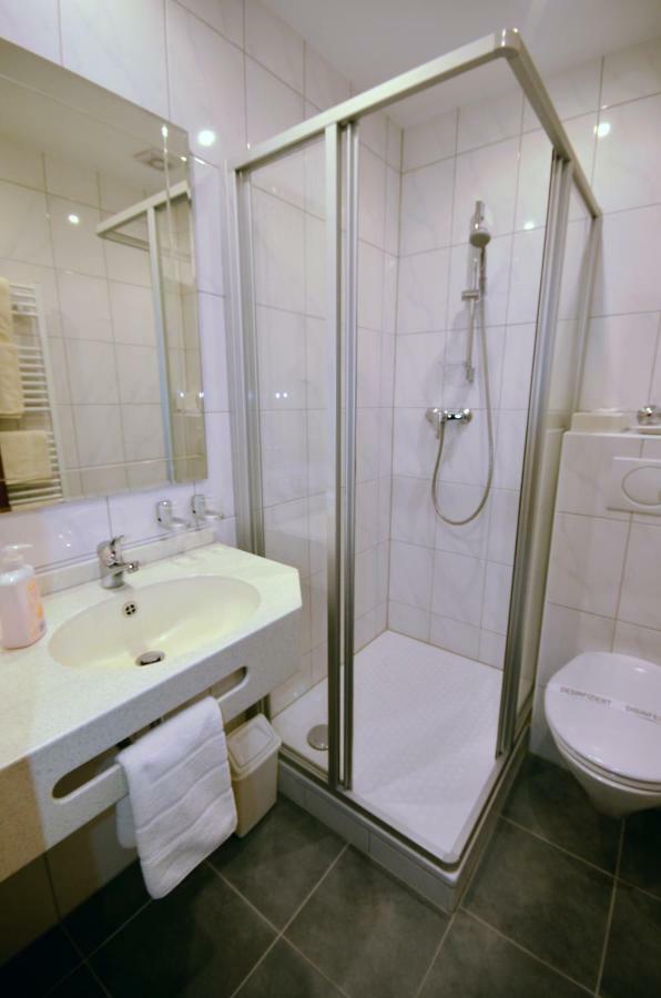 Hotel-Restaurant Zur Mainlust Maintal Zewnętrze zdjęcie